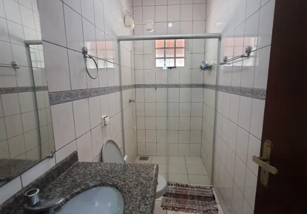 574285446757404
